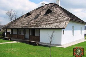 Музей Степана Бандери, Старий Угринів
